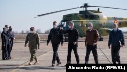 Йенс Столтенберг е на посещение в Румъния на 11 февруари 2022 г. 