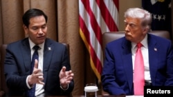 Државниот секретар Марко Рубио и американскиот претседател Доналд Трамп
