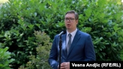 Vučić je u video snimku objavljenom na Instagramu rekao da je  "grubo prekršeno pravo na pravično suđenje" poslaniku Srpske liste na Kosovu Ivanu Todosijeviću.