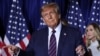 Candidatul republican la președinție și fostul președinte al SUA, Donald Trump, în timpul unei petreceri organizată după alegerile primare din New Hampshire.