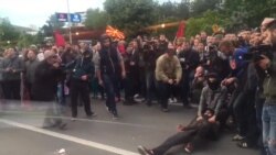 Шарената револуција ги обои МНР и Собранието, Владата куртули
