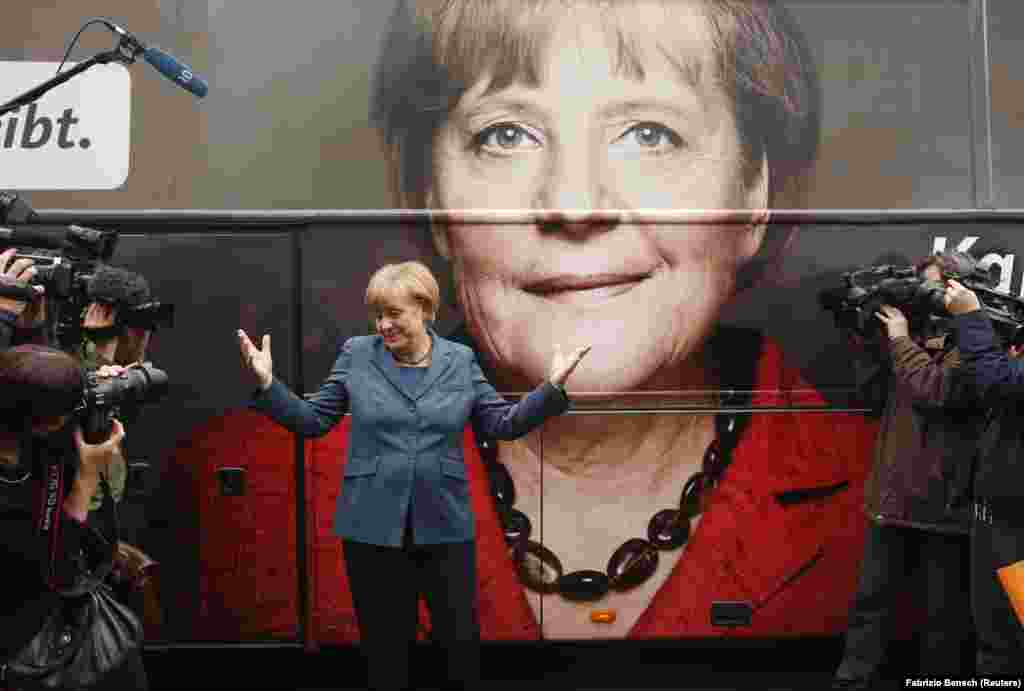 Angela Merkel négyszeres választási győzelmével a leghosszabb ideig regnáló demokratikus vezető Németországban. A Kereszténydemokrata Párt (CDU) 2013. szeptember 16-ai elnökségi ülésén, a 2013-as választások előtt