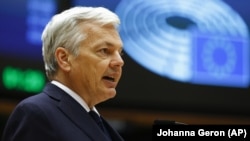 Didier Reynders, az EU igazságügyi biztosa közel áll ahhoz, hogy a magyar igazságszolgáltatási reformok jóváhagyását javasolja a bizottságnak